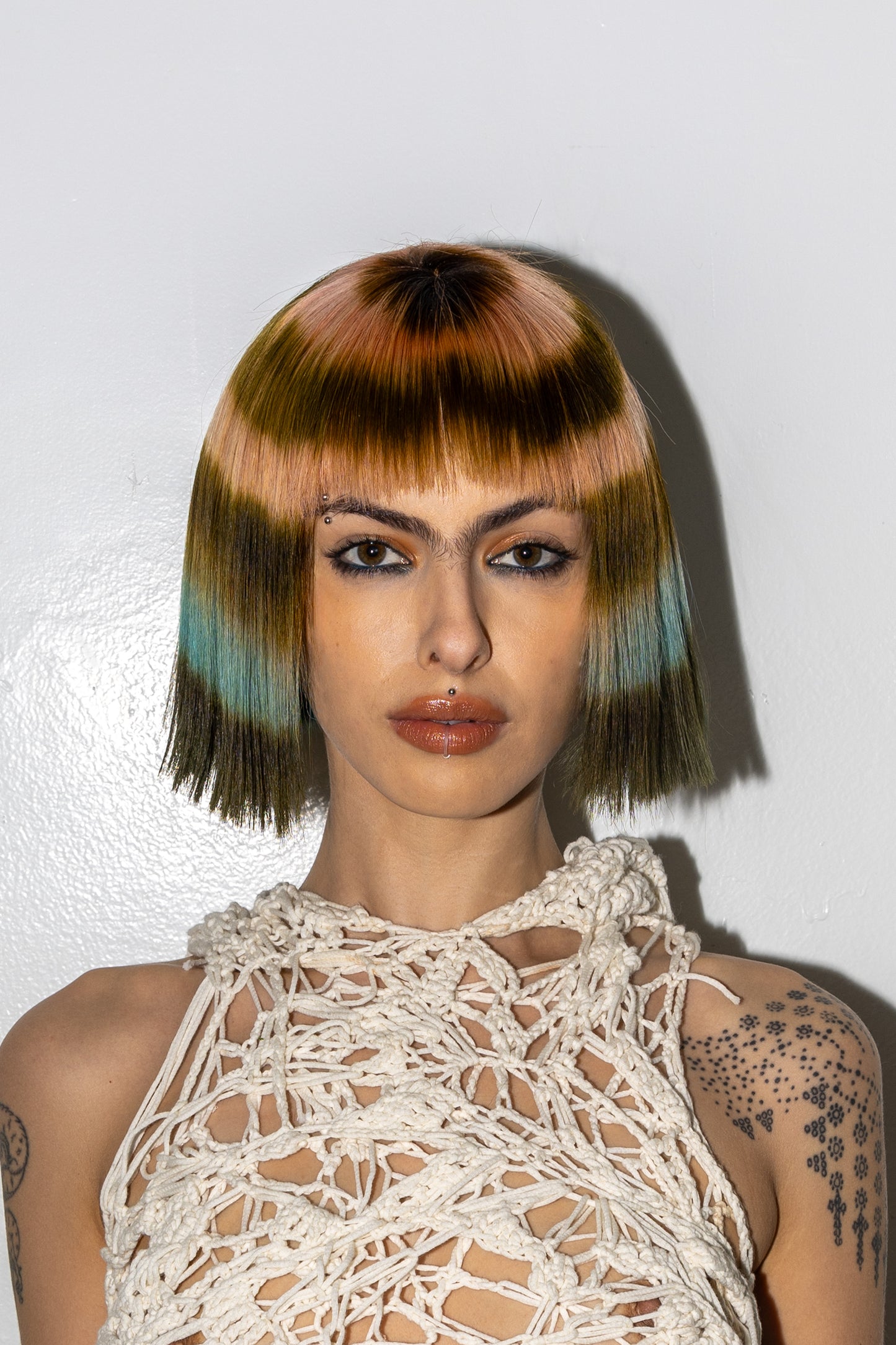 BLUNT BOB STRIPE 8”